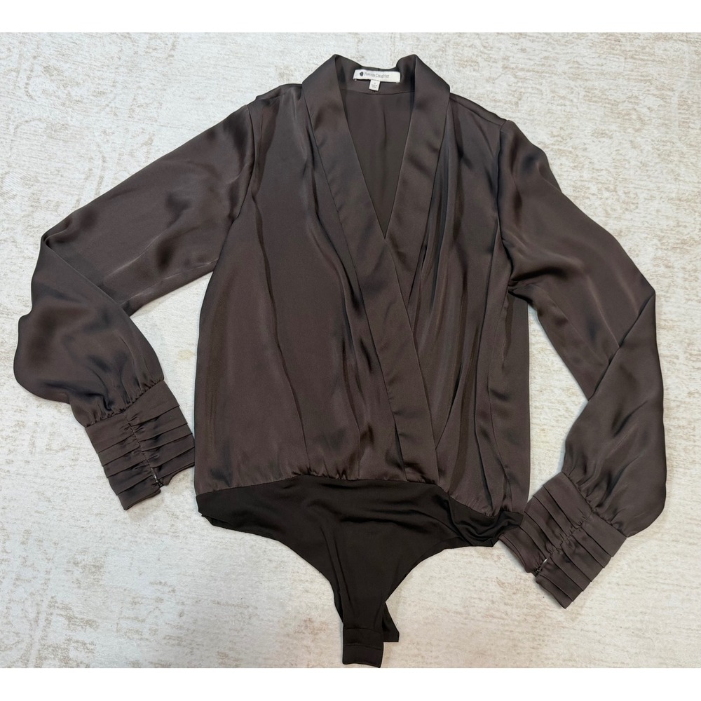 Favorite Daughter Womens Brown Satin Surplice V-Neck Bodysuit Pleated Cuff Small